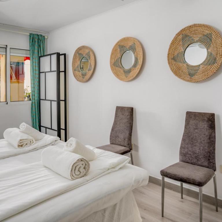 Fuengirola Seaside Bliss: 3 BR with a View - Apartamento de 3 dormitorios - 2