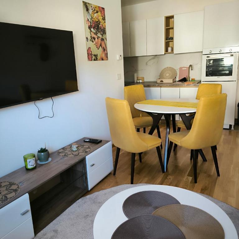 Rosa lux - One-Bedroom Apartment - 30