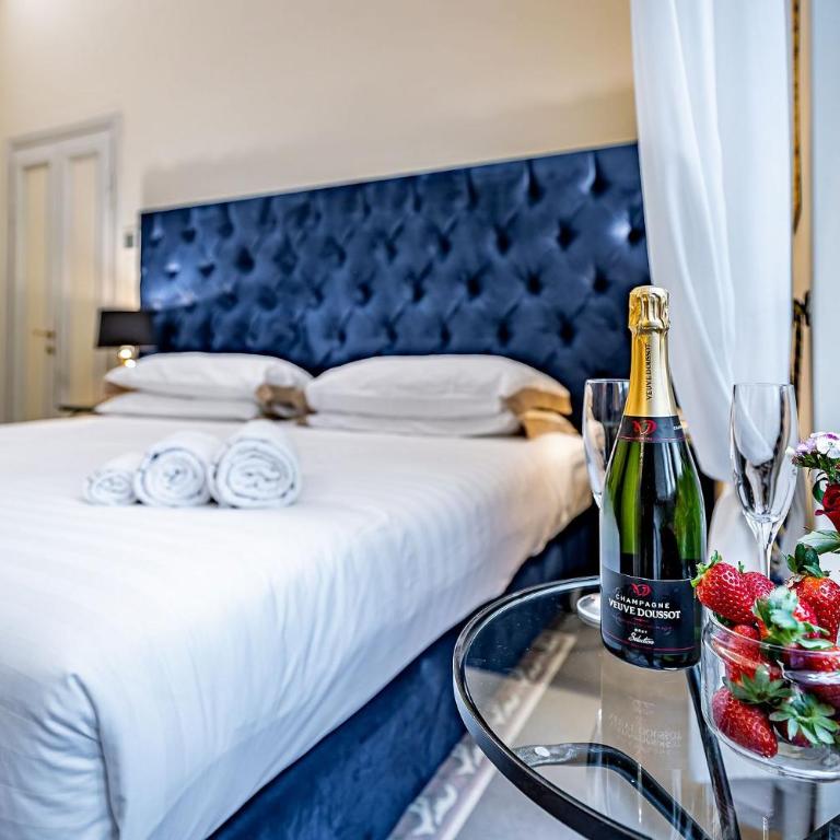 THREE APARTMENTS Via Roma - Appartamento con 2 Camere da Letto - 29