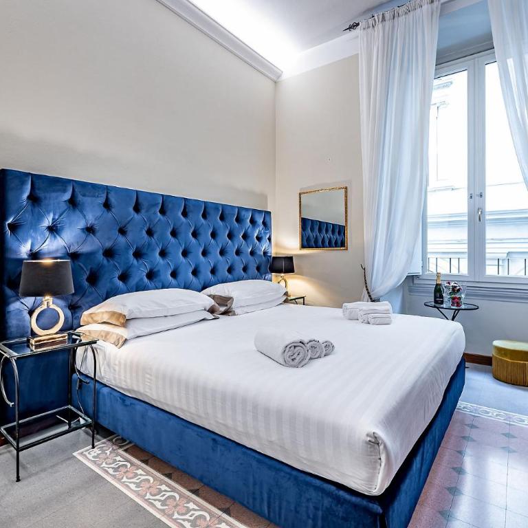 THREE APARTMENTS Via Roma - Appartamento con 2 Camere da Letto - 23