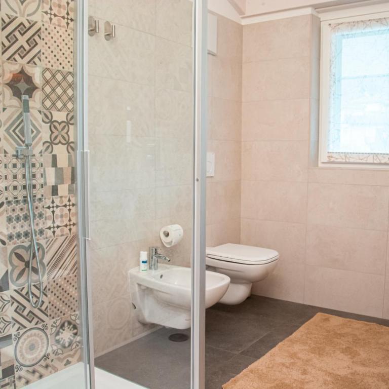 Ivana Suite Levico Terme - Appartamento con 3 Camere da Letto - 42