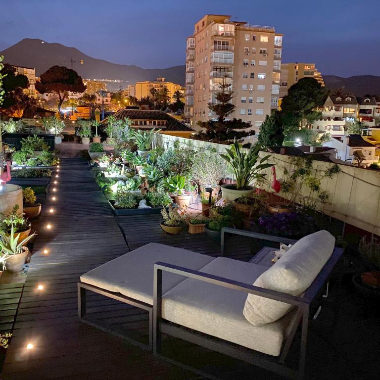 Luxury Rental Benalmadena - 550 m2 Penthouse - Jacuzzi, Golf & Beach - Apartment with Sea View - 14