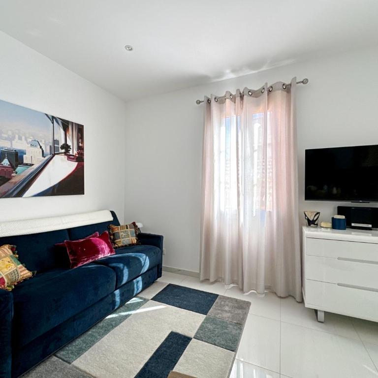 Tivoli 4 - Renovated 2 bedrooms appartment, Monaco Border, 5mn from Casino Monte Carlo - Appartement 2 Chambres - 3