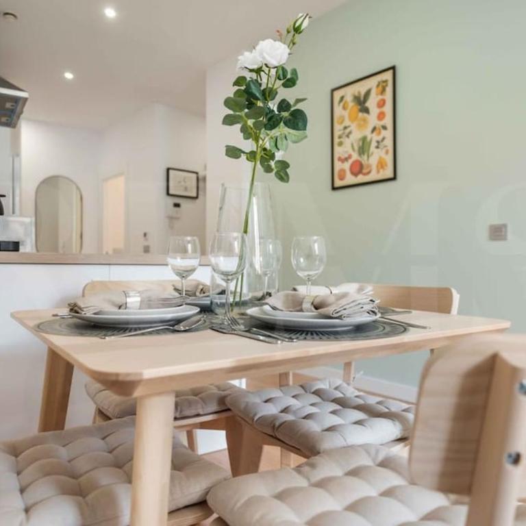 Fresh & stylish apartment with parking by REMS - Apartamento de 2 dormitorios - 2