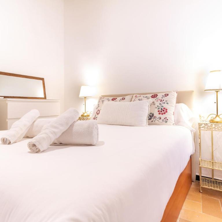 Alohamundi Castilla IV - One-Bedroom Apartment - 2