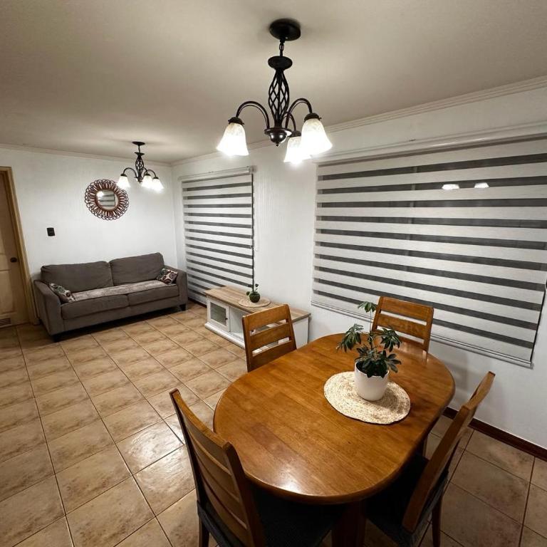 Casa en San Pedro de la Paz, 5 personas, 2 dormitorios, gimnasio - Two-Bedroom House - 3