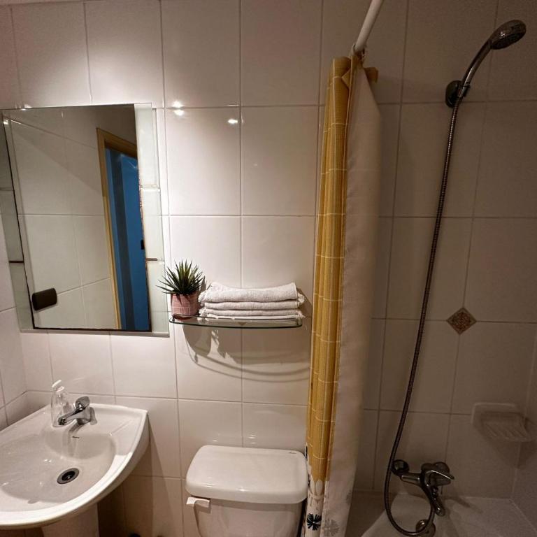 Casa en San Pedro de la Paz, 5 personas, 2 dormitorios, gimnasio - Two-Bedroom House - 15