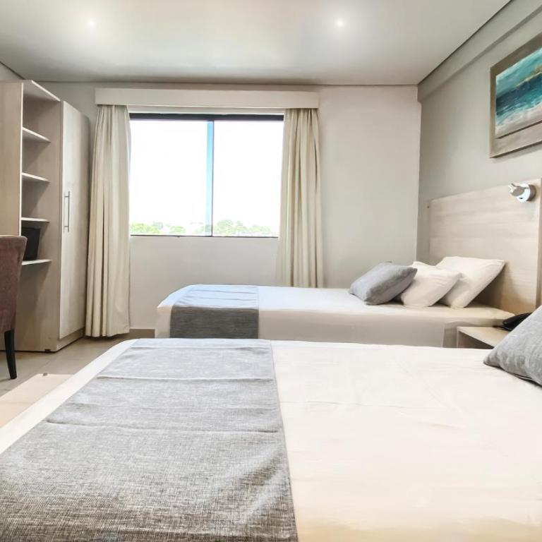 Danieri Asunción Hotel - Habitación Doble Estándar con 2 camas grandes - 5
