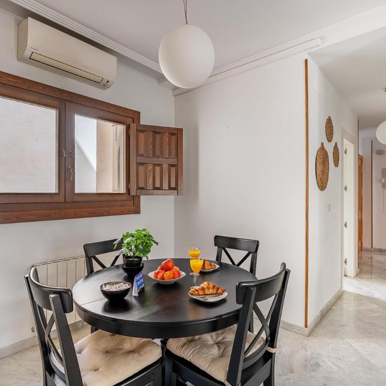 Luxury Suite Ancha de la Virgen - Two-Bedroom Apartment - 12