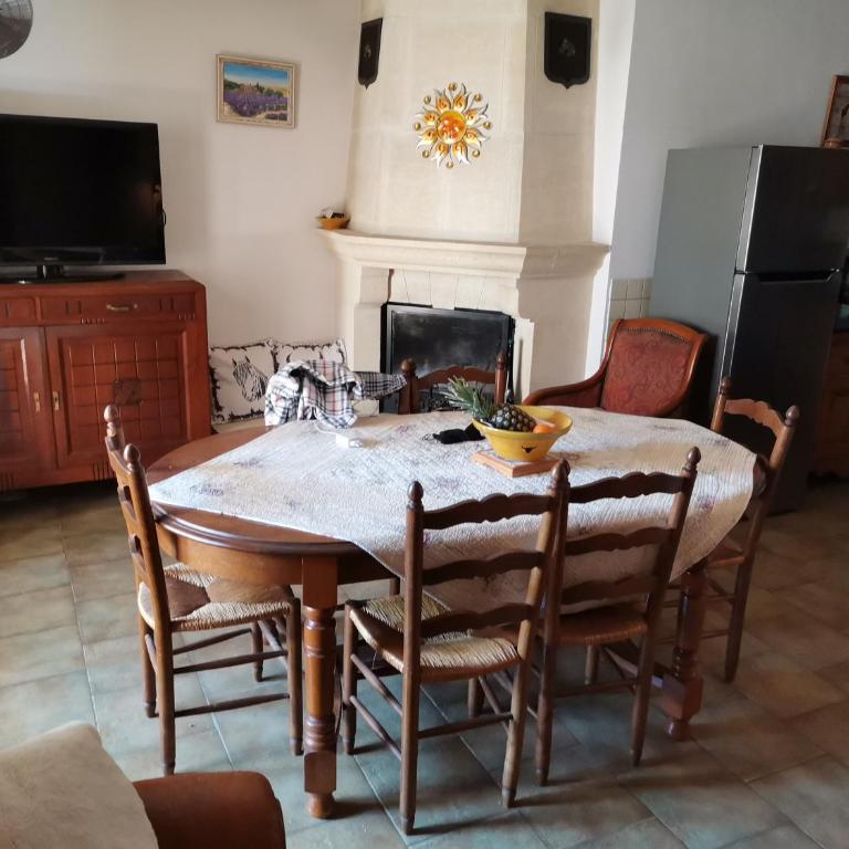La Maison du Vent du Soleil - située au cœur de la Camargue - Casa con 3 Camere da Letto - 5