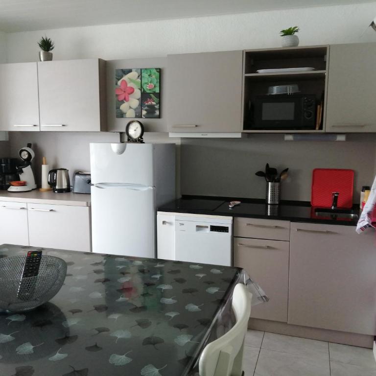 VUE LAGUNE ET BATEAUX A 100M DE LA PLAGE - Appartement - Vue sur Lac - 7