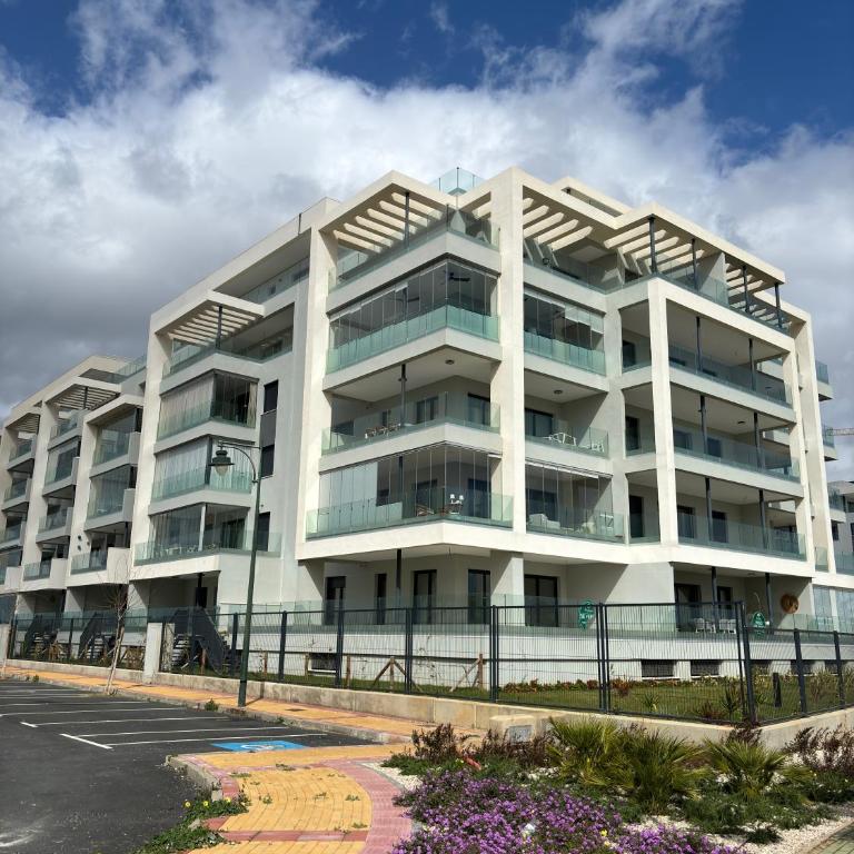 New penthouse with sunny beach view - Apartamento de 3 dormitorios - 2