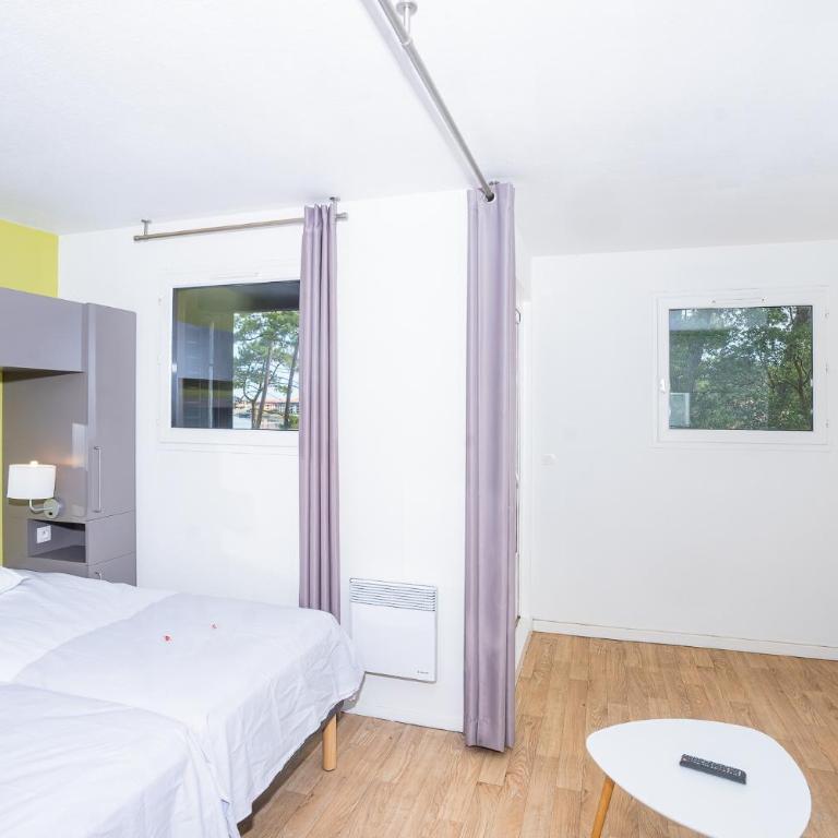 Villages Clubs du Soleil - SOUSTONS - Chambre Familiale avec Salle de Bains Privative - 2