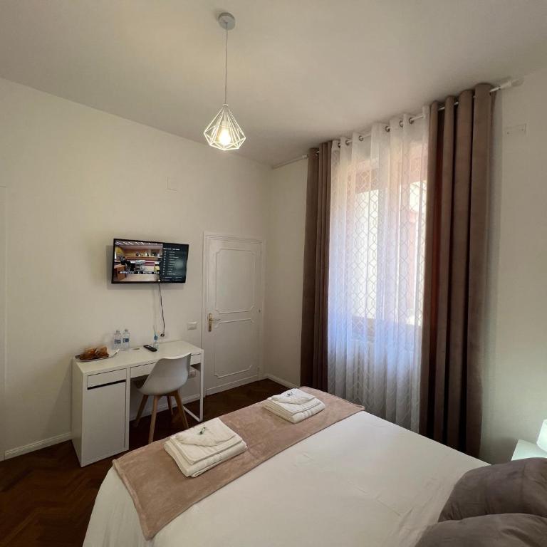 CASA RODELLA San Sisto Perugia - Camera Matrimoniale con Bagno Privato - 12