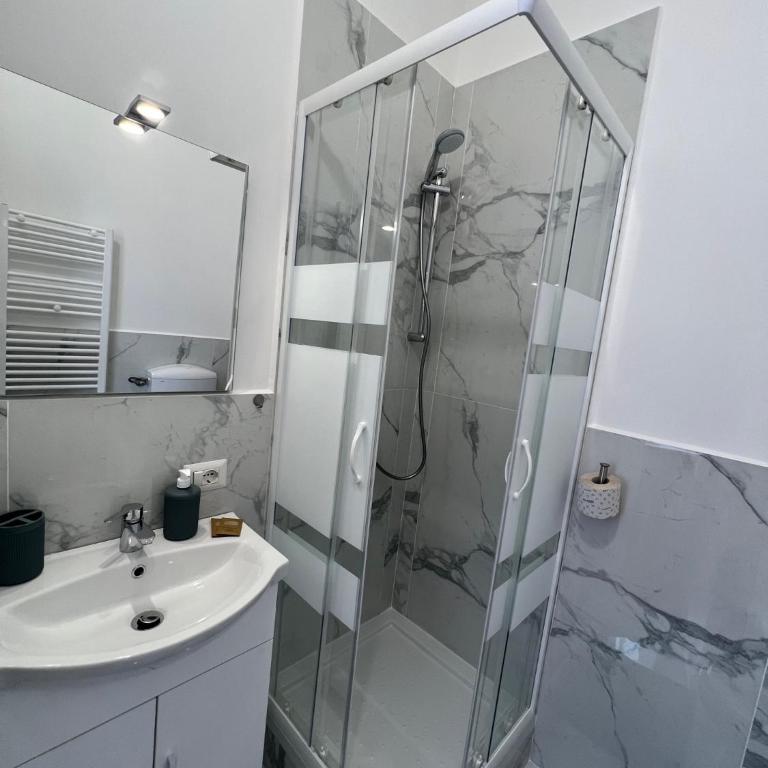 CASA RODELLA San Sisto Perugia - Camera Matrimoniale con Bagno Privato - 19