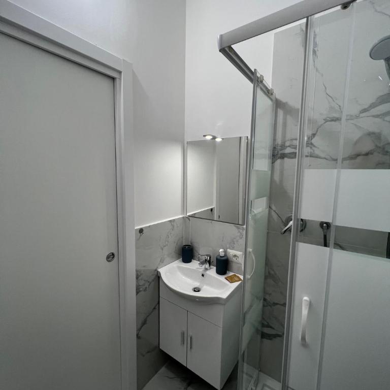 CASA RODELLA San Sisto Perugia - Camera Matrimoniale con Bagno Privato - 18