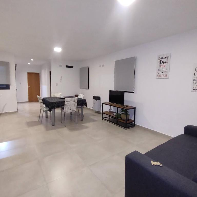 Complejo Claret, Departamentos a metros de Sanatorio Allende y Hospital Privado Cerro - Apartamento - 11