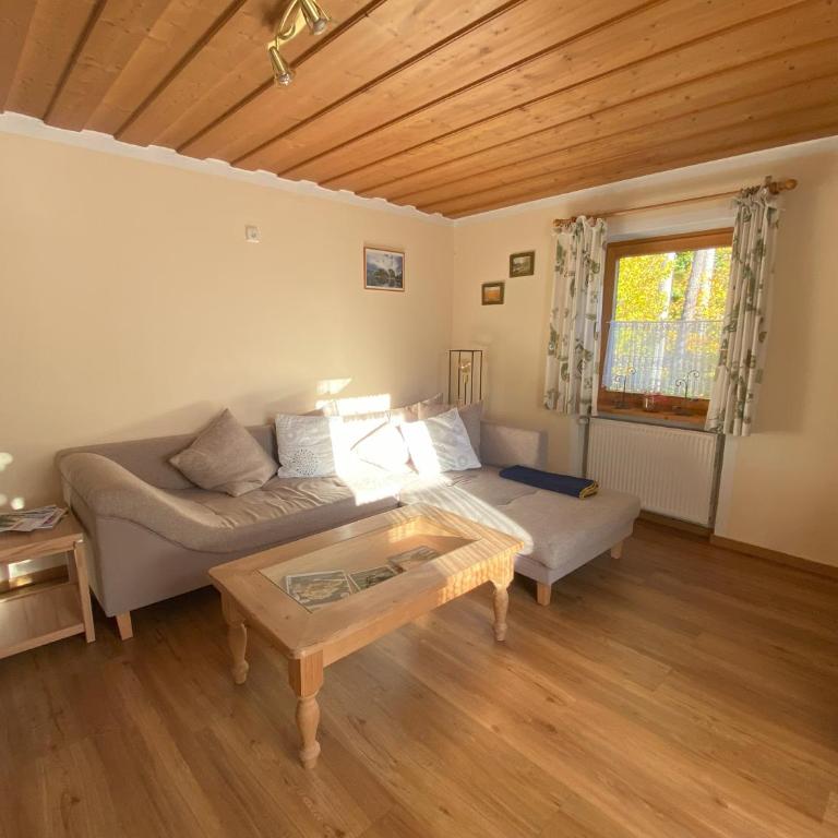 Haus Mayerbüchler - Chiemgau Karte - Apartment mit Terrasse - 6