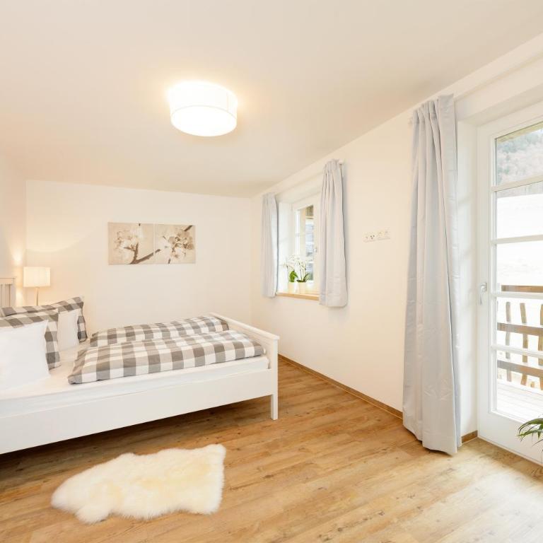 "Viktoria Apartments" - Annehmlichkeiten von 4-Sterne Familien-und Wellnesshotel Viktoria können mitgenutzt werden - Apartment mit 3 Schlafzimmern - 5