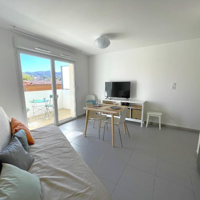 Studio calme avec terrasse et parking à 5 min de la plage - Studio - 5