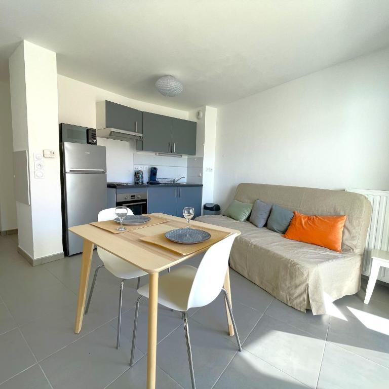 Studio calme avec terrasse et parking à 5 min de la plage - Studio - 7