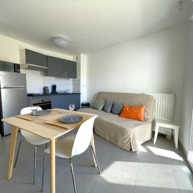 Studio calme avec terrasse et parking à 5 min de la plage - Studio - 1