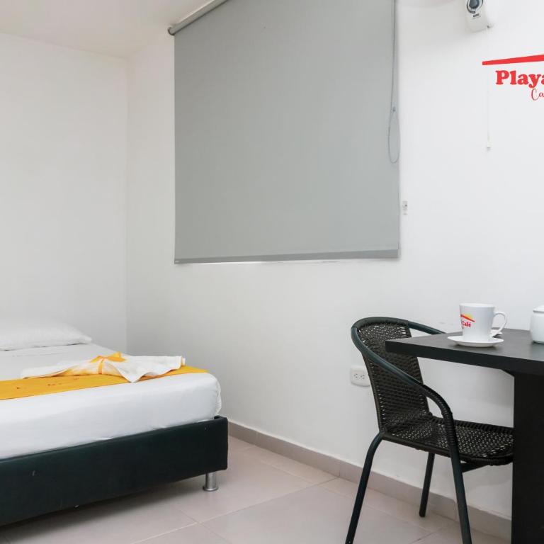 Hotel Playa y Café - Habitación Familiar con baño privado - 2