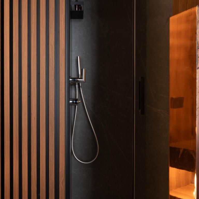 Agra Suites - Deluxe Double Room - 27