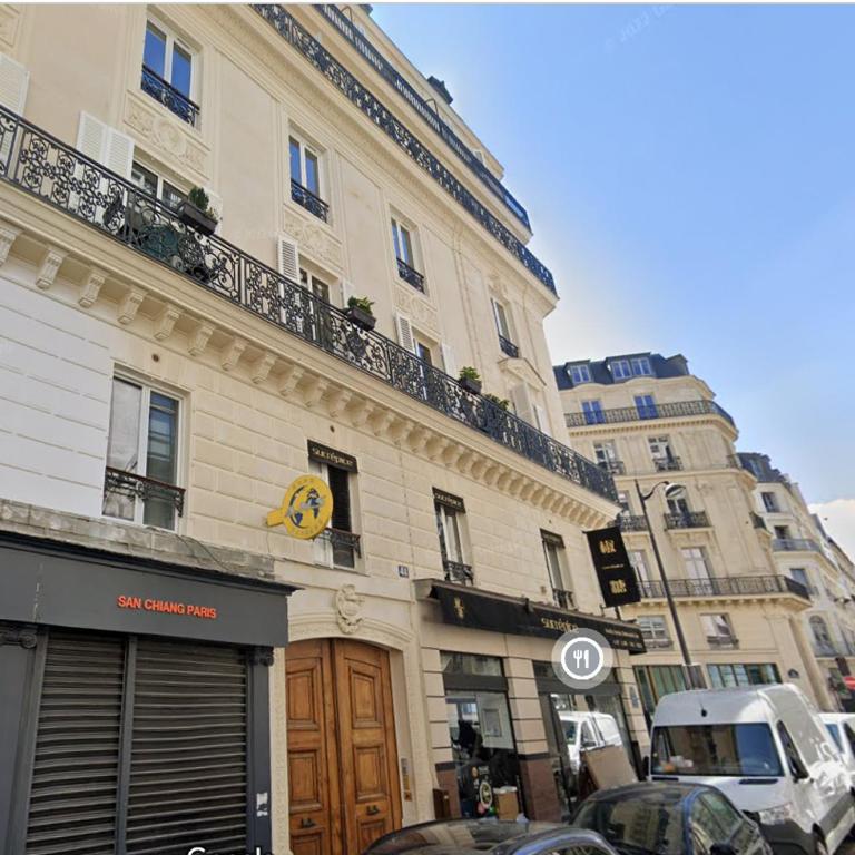 Bright duplex on the top floor - close to Opera - Apartamento de 1 dormitorio - 2