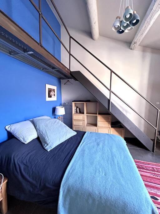 "Le couvent bleu" Arles arènes Terrasse - Two-Bedroom Townhouse - 18