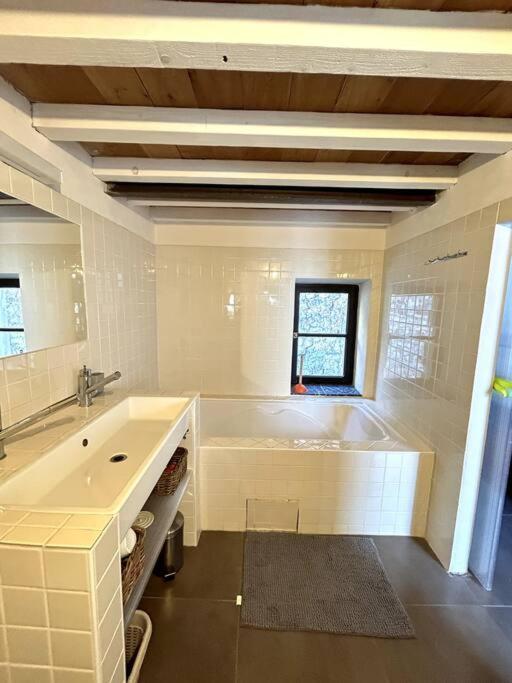 "Le couvent bleu" Arles arènes Terrasse - Two-Bedroom Townhouse - 21