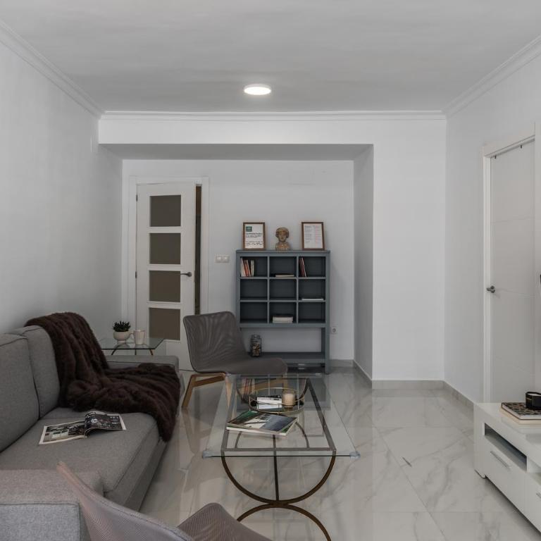 tuGuest Alhamar Apartment - Three-Bedroom Apartment - 5