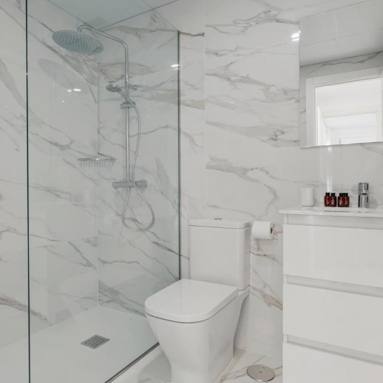 Banus Rentals Luminoso apartamento con vistas al mar - Apartamento - 33