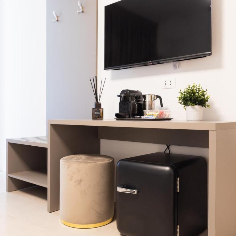 Luxury Station Suite - Superior King Room - 19