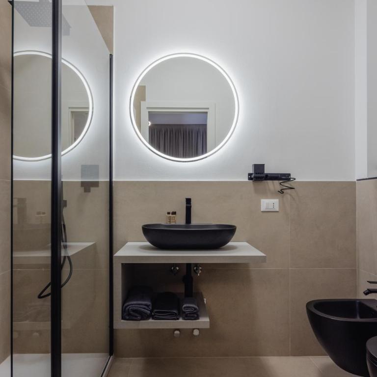 Luxury Station Suite - Superior King Room - 22