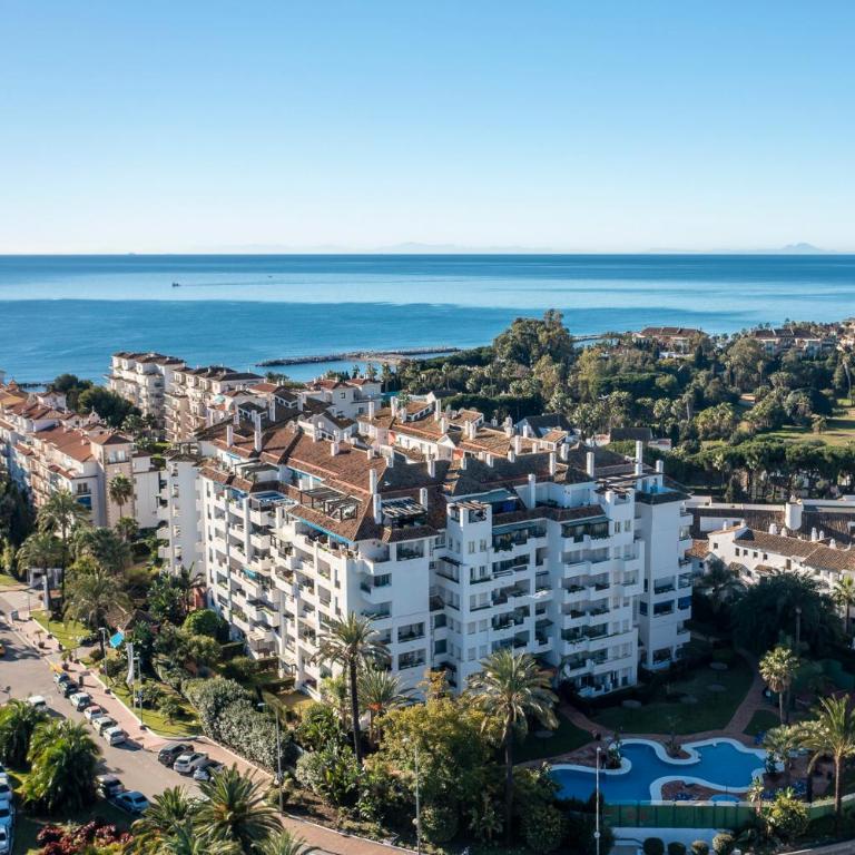 Banus Rentals Luminoso apartamento con vistas al mar - Apartamento - 40