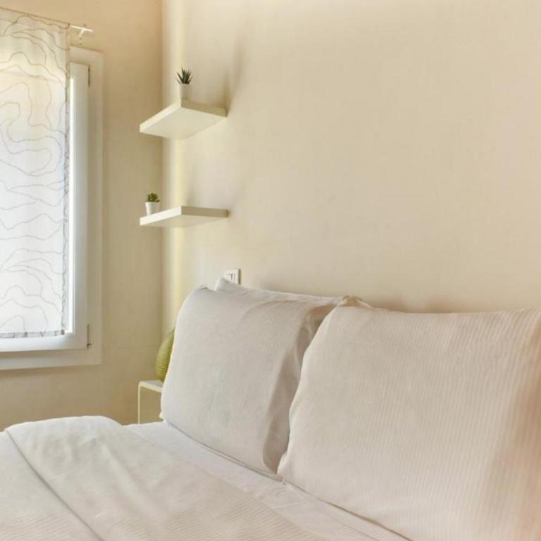 Welc-ōM Golden Apartment - Appartamento con 1 Camera da Letto - 2