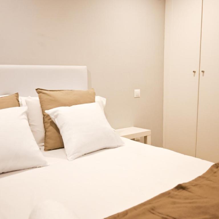 For You Rentals Apartment TEMPORAL Madrid Cava Baja-La Latina CBA361 - Apartment - 4