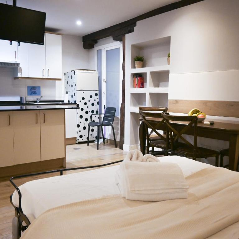 For You Rentals Apartment TEMPORAL Madrid Cava Baja-La Latina CBA361 - Apartment - 8