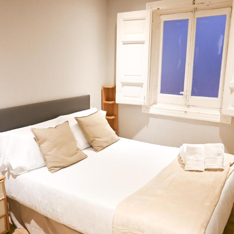 For You Rentals Apartment TEMPORAL Madrid Cava Baja-La Latina CBA361 - Apartment - 35