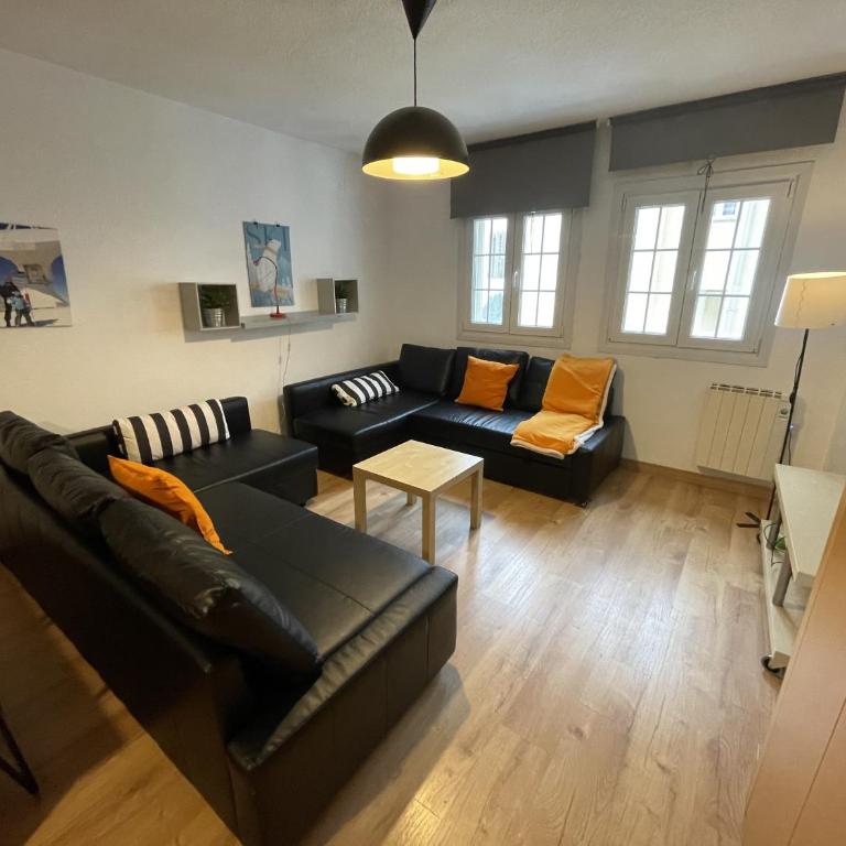 Loft con WiFi y Parking en el corazón de Sierranevada - Apartamento de 1 dormitorio - 1