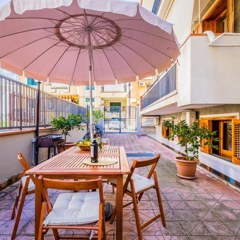 Anna's house near the sandy beach and with wifi - Appartamento Familiare con 2 Camere da Letto - 19