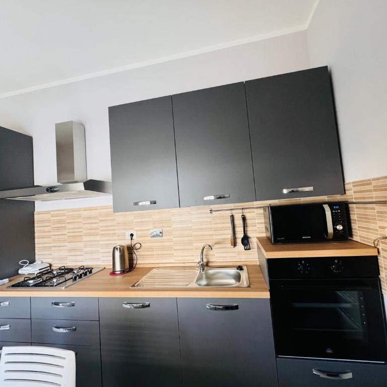 VATICAN GREEN HOLIDAYS HOUSE - Appartamento con 3 Camere da Letto - 9