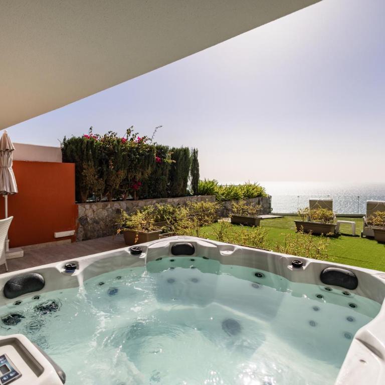 Serenity Amadores - Premium Villa with Hot Tub - 13
