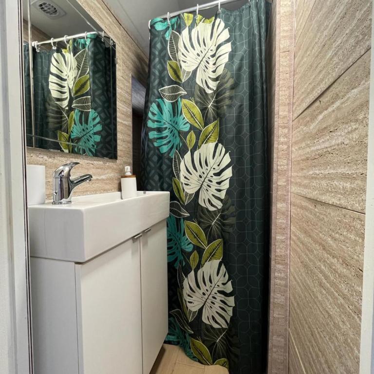 Free Parking, 40 meters from the beach, WI-FI, AC - Apartamento de 1 dormitorio - 24
