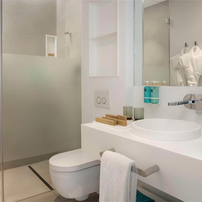 Royal Hideaway Corales Suites - Suite Deluxe de 2 dormitorios (2 adultos + 3 niños) - 5