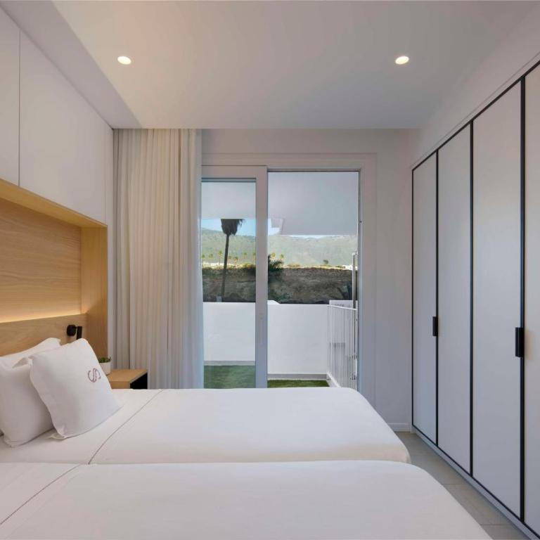 Royal Hideaway Corales Suites - Suite Deluxe de 2 dormitorios con piscina privada (2 adultos + 3 niños) - 2