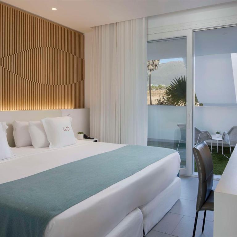 Royal Hideaway Corales Suites - Suite Deluxe de 2 dormitorios con piscina privada (2 adultos + 3 niños) - 3