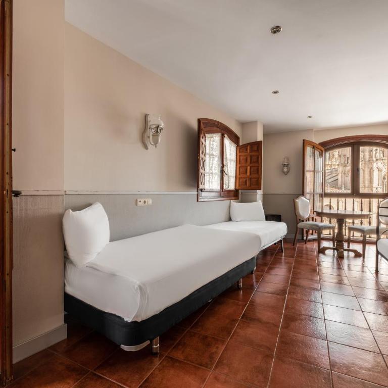 Crisol Mesón del Cid - Habitación Familiar - 2