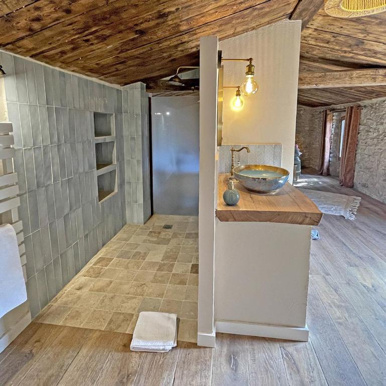La Bergerie de Foneri - Véritable mas en pierre pour 6 pers avec piscine chauffée - Villa 3 Chambres - 18